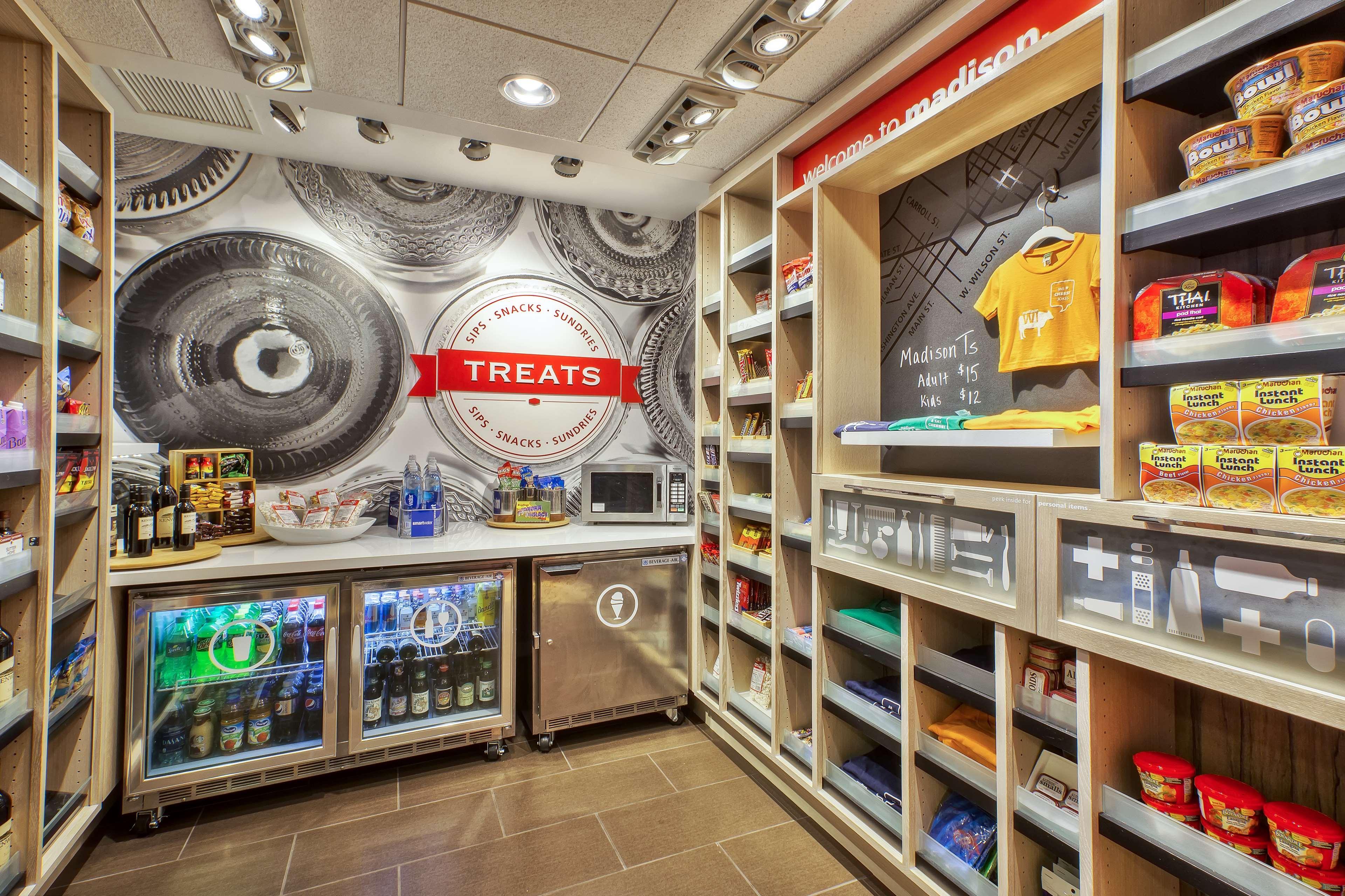 Hampton Inn & Suites Madison - West Экстерьер фото