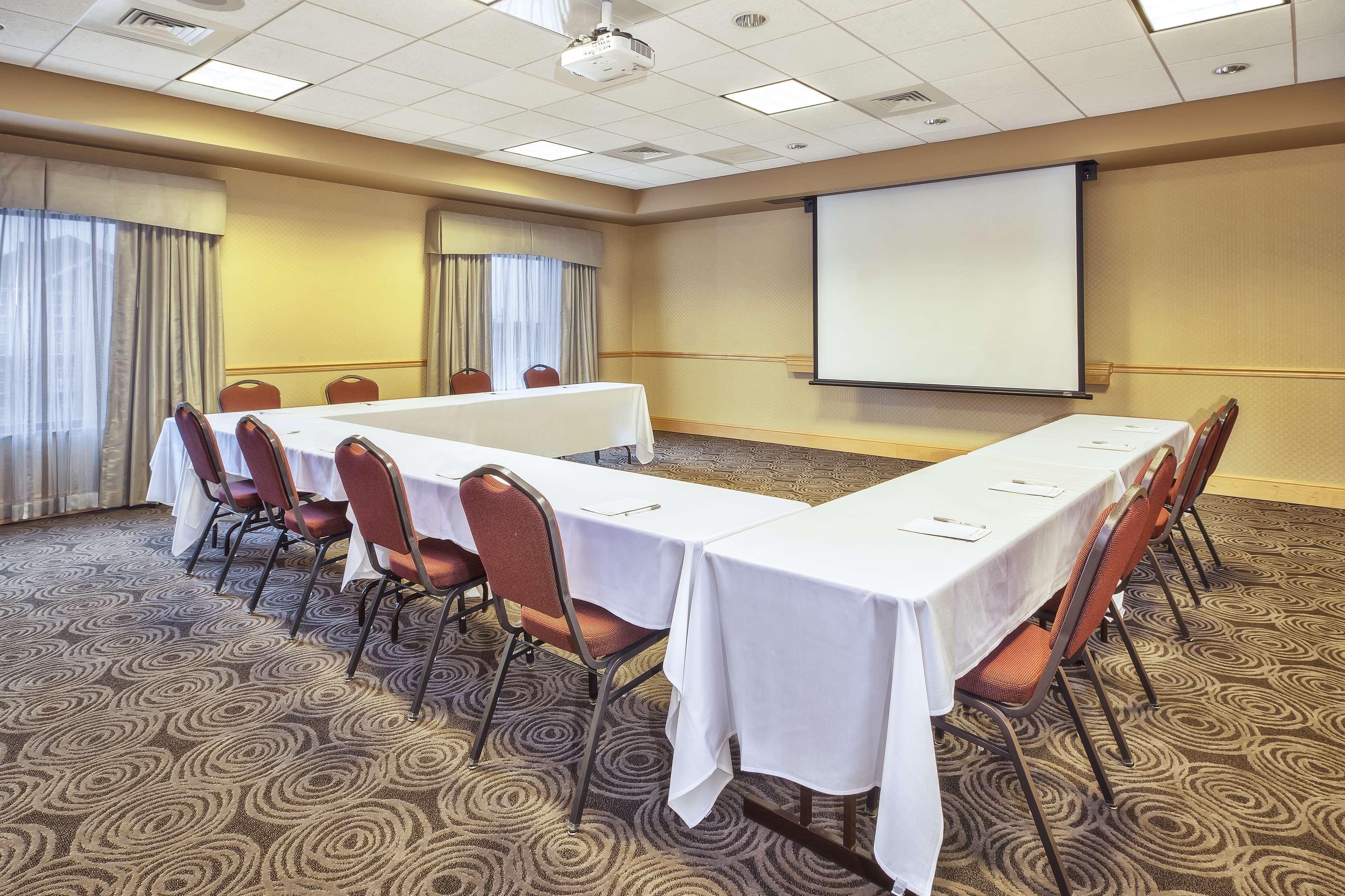 Hampton Inn & Suites Madison - West Экстерьер фото