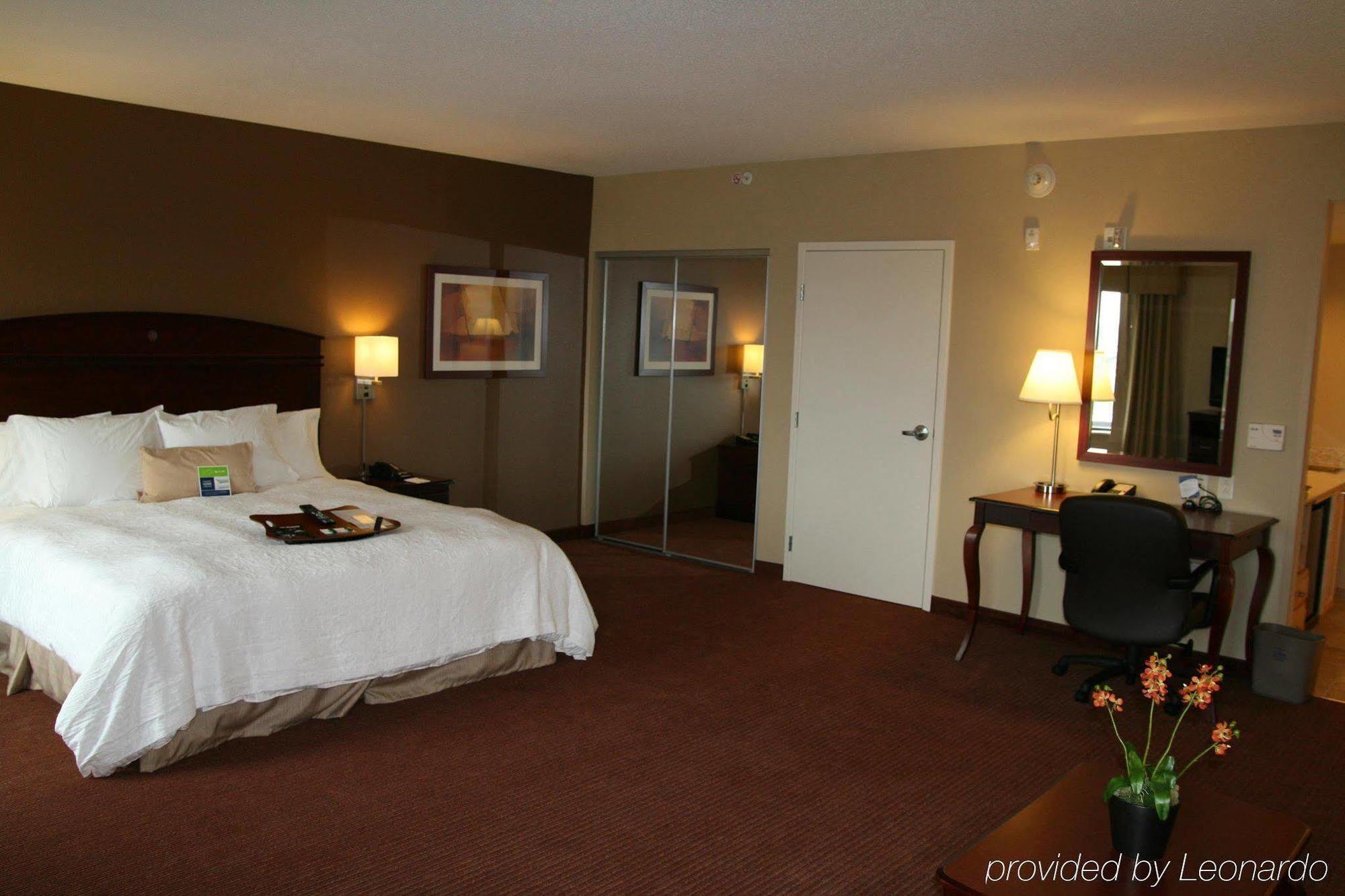 Hampton Inn & Suites Madison - West Номер фото