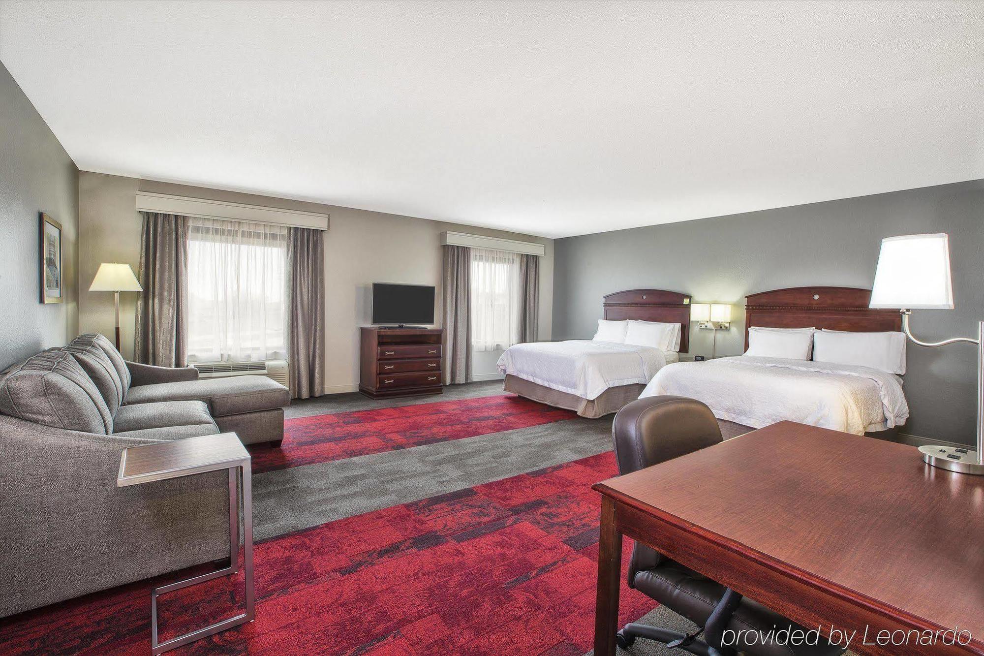 Hampton Inn & Suites Madison - West Экстерьер фото