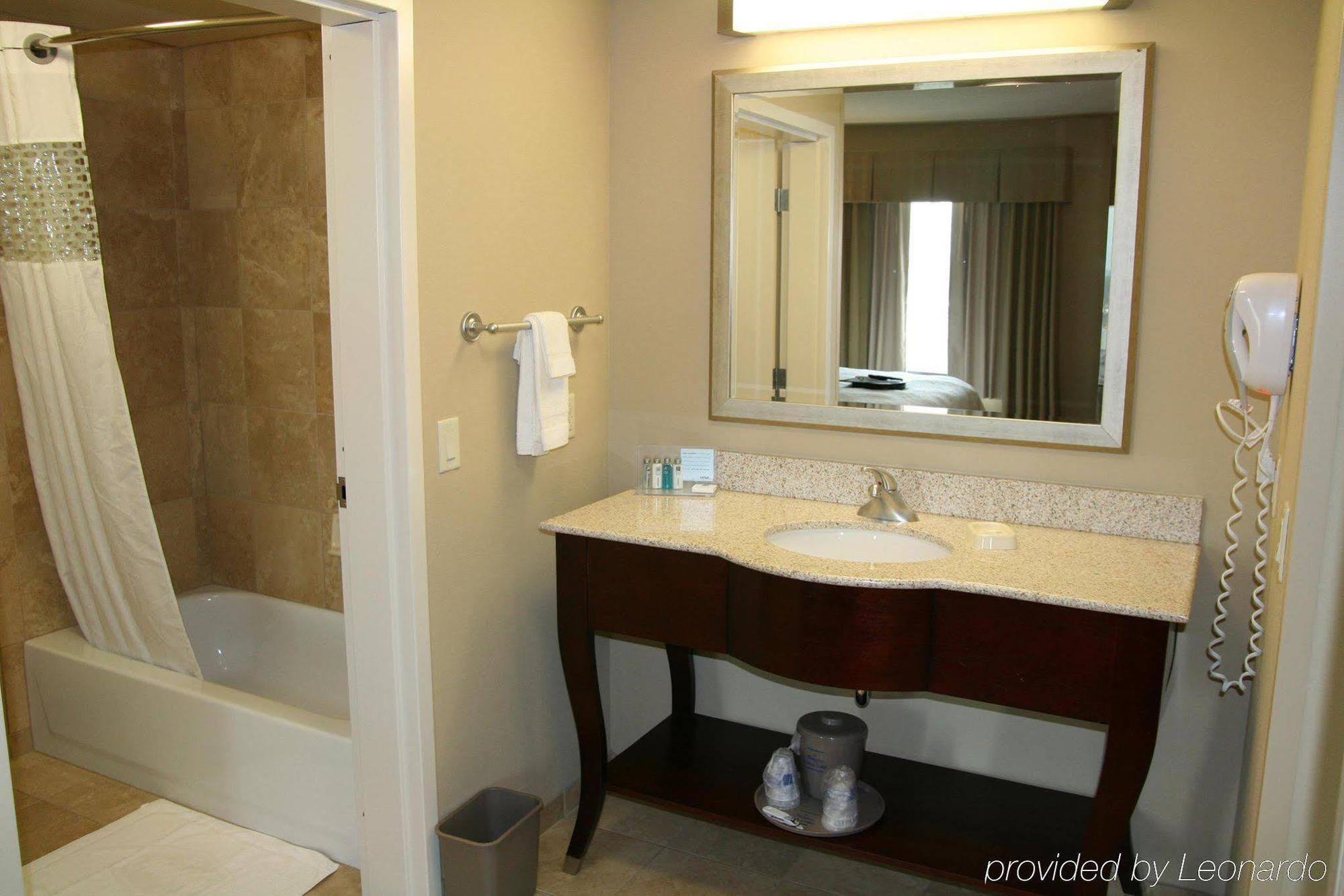 Hampton Inn & Suites Madison - West Номер фото